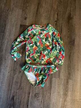 Old Navy Tropical Parrot Rash Guard Swim Set, Toddler Girls 18-24M